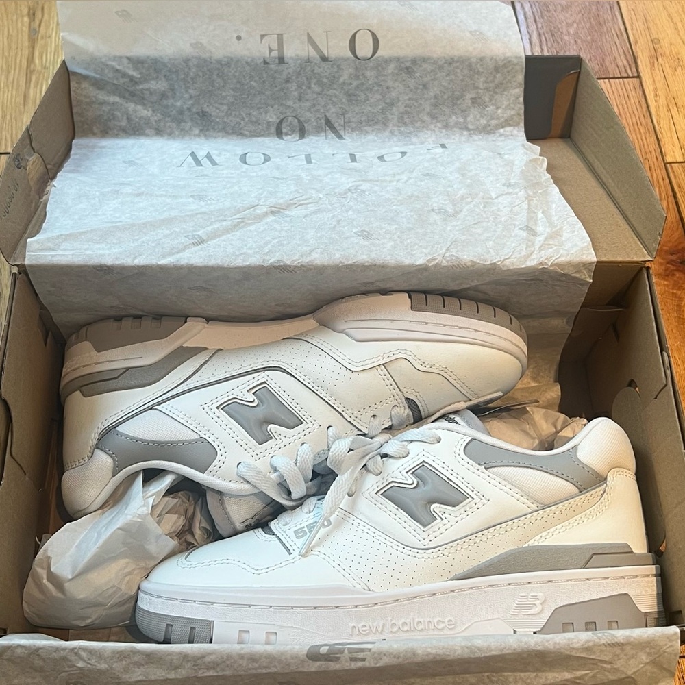 NWT 🩶 NEW BALANCE BB550 WHITE & GREY SNEAKERS WOMENS 7